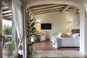 Li Finistreddi Exclusive Country Retreat