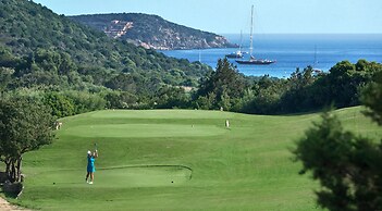 Li Finistreddi Exclusive Country Retreat