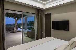 Li Finistreddi Exclusive Country Retreat