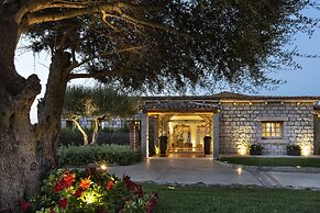 Li Finistreddi Exclusive Country Retreat