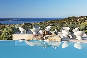 Li Finistreddi Exclusive Country Retreat