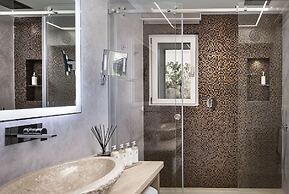 Li Finistreddi Exclusive Country Retreat