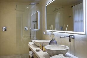 Li Finistreddi Exclusive Country Retreat