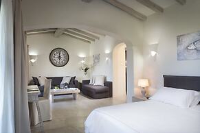 Li Finistreddi Exclusive Country Retreat