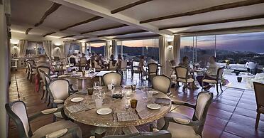 Li Finistreddi Exclusive Country Retreat