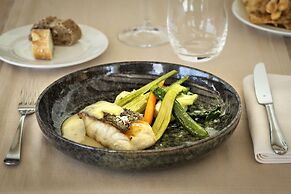 Li Finistreddi Exclusive Country Retreat