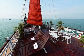 Imperial Legend Cruise Halong