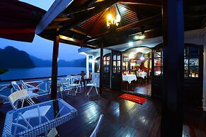 Imperial Legend Cruise Halong