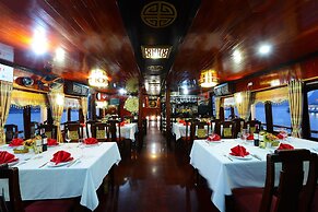 Imperial Legend Cruise Halong