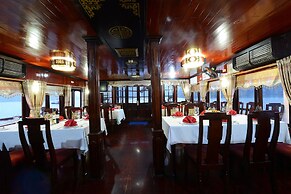 Imperial Legend Cruise Halong