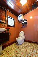 Imperial Legend Cruise Halong