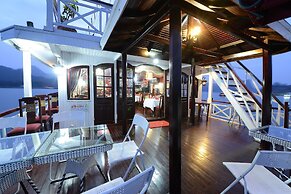 Imperial Legend Cruise Halong