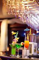 Halong Phoenix Cruiser