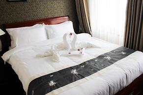 Halong Phoenix Cruiser