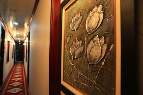 Halong Phoenix Cruiser