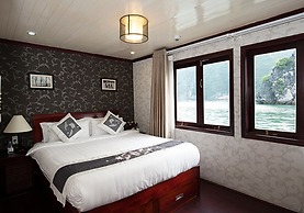 Halong Phoenix Cruiser