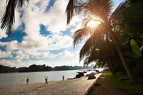 Halong Phoenix Cruiser