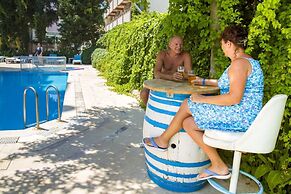 Moda Beach Hotel