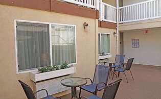 Ocean Surf Inn & Suites