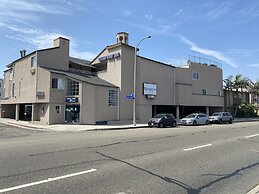 Ocean Surf Inn & Suites