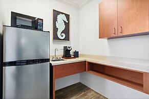 Seahorse Oceanfront Inn