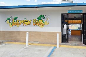 Seahorse Oceanfront Inn