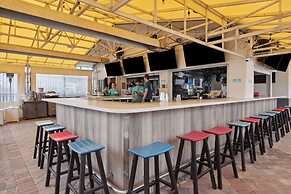 Seahorse Oceanfront Inn