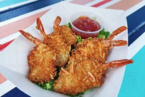 Seahorse Oceanfront Inn