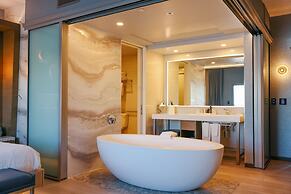 Shade Hotel