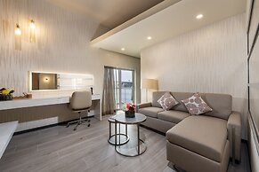 Shade Hotel