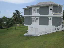 Paradise Inn