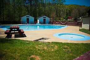 Country Hideaway at Mountain Lakes