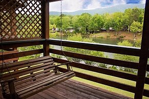 Country Hideaway at Mountain Lakes