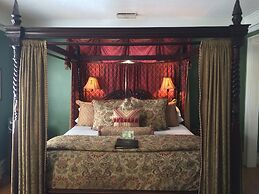 Inn at 835 Boutique Hotel