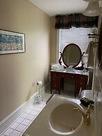 Inn at 835 Boutique Hotel