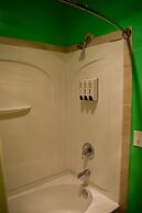 Snelling Motel