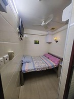 Maple Leaf Guest House