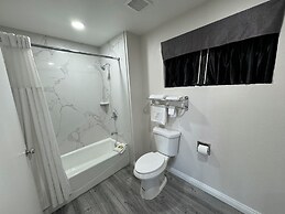 Five Star Inn West Covina