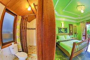 Natural Bungalows Restaurant and Bar