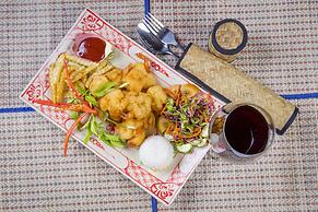 Natural Bungalows Restaurant and Bar