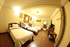 Natural Bungalows Restaurant and Bar