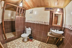 Natural Bungalows Restaurant and Bar