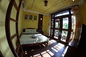 Natural Bungalows Restaurant and Bar