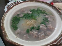 Penny's Home Stay Resort