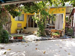 Penny's Home Stay Resort