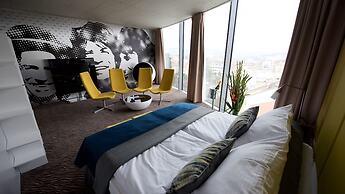 Sono Hotel