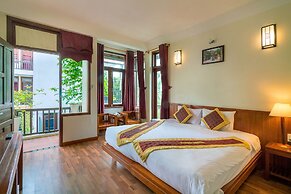 Riverside Oasis Villa