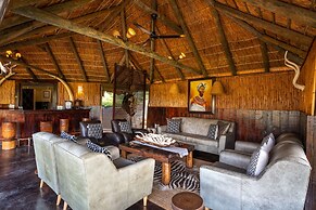 Safari Lodge - Amakhala Game Reserve