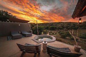 Safari Lodge - Amakhala Game Reserve