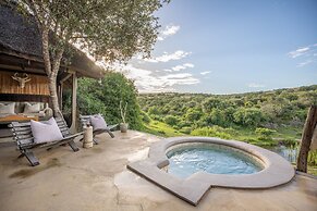 Safari Lodge - Amakhala Game Reserve
